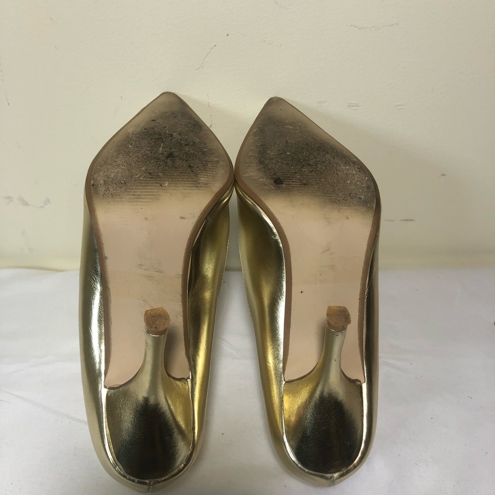 Wild Diva Metallic Gold Pointed Toe Heels - Picture 5 of 6